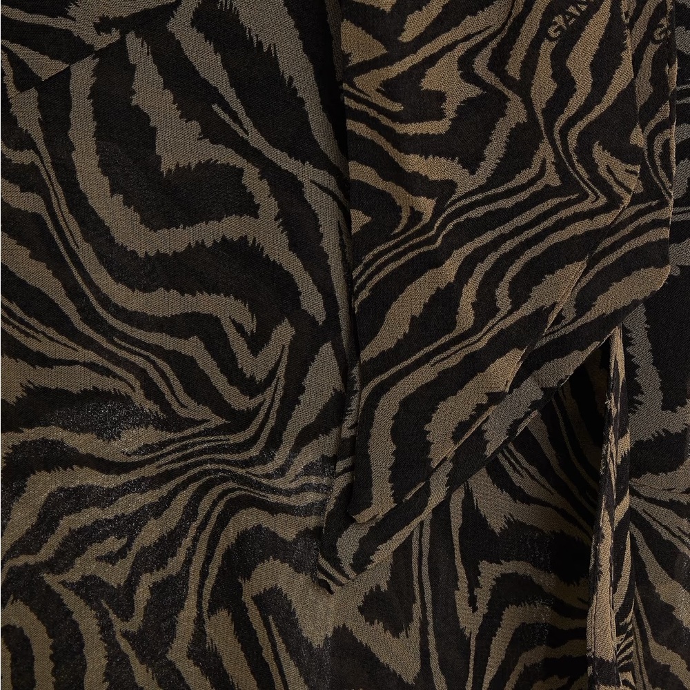 GANNI
Ruffled tiger-print georgette wrap dress - Picture 4 of 6